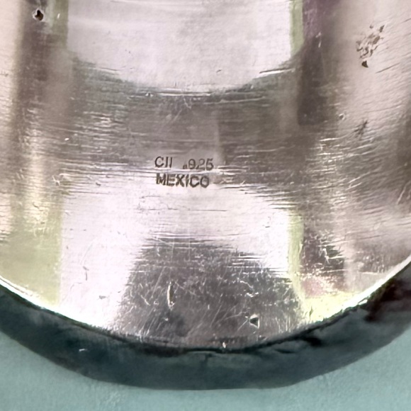 Concaved Hammered-Style Sterling Silver Ring - Size 10 - Picture 9 of 9